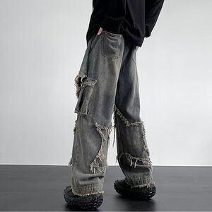 Distressed Wide-Leg Cargo Jeans in Washed Gray